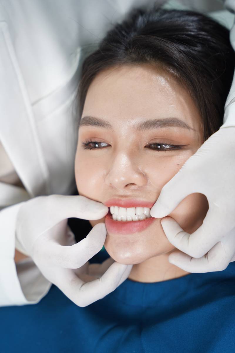 Khắc phục hoàn toàn khuyết điểm răng xấu, chị Thư sở hữu hàm răng đẹp hoàn hảo