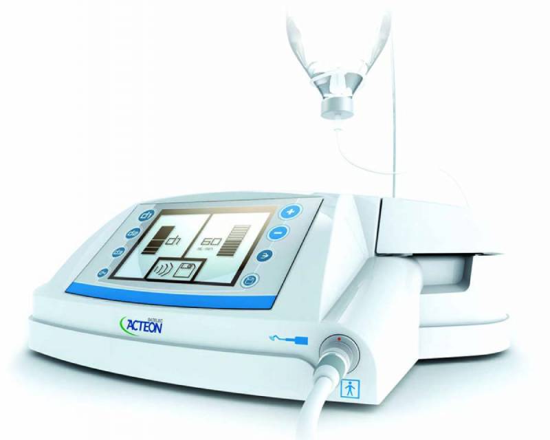 Máy cắt xương siêu âm Piezotome chuyên sử dụng trong cấy ghép implant